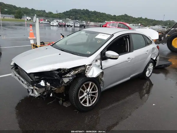 1FADP3F2XHL272496 2017 FORD FOCUS - Image 2