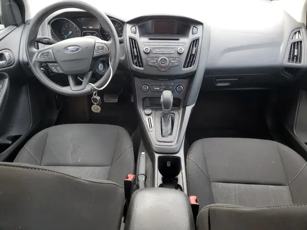 1FADP3F2XHL275396 2017 FORD FOCUS - Image 8