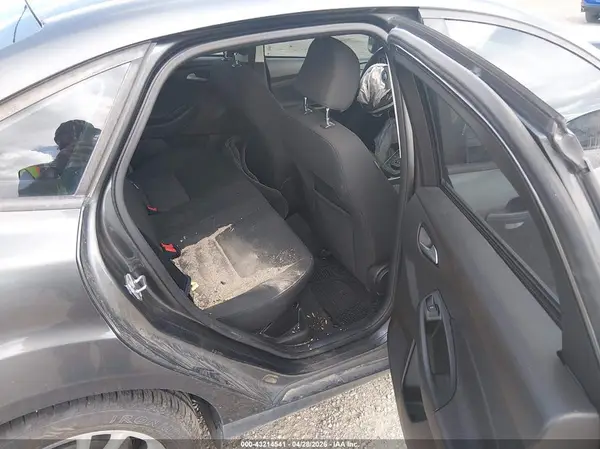 1FADP3F2XHL277178 2017 FORD FOCUS - Image 8