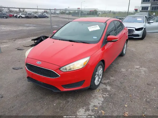 1FADP3F2XHL279030 2017 FORD FOCUS - Image 2