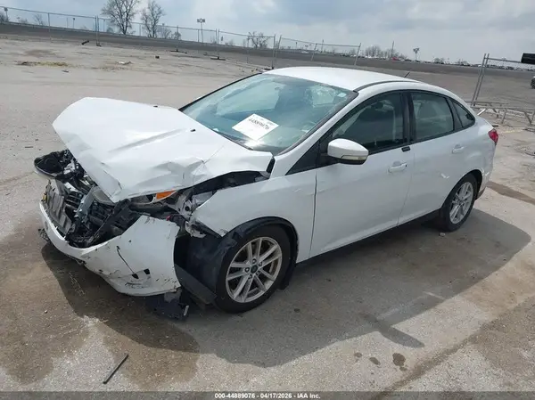 1FADP3F2XHL284633 2017 FORD FOCUS - Image 2