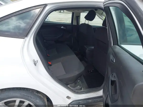 1FADP3F2XHL284633 2017 FORD FOCUS - Image 8