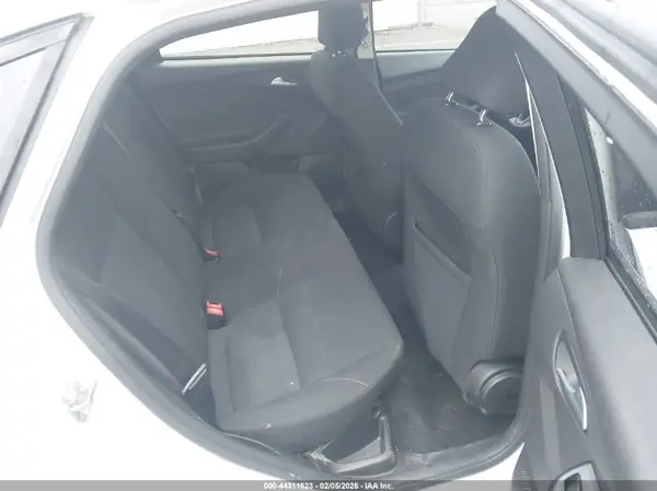 1FADP3F2XHL286964 2017 FORD FOCUS - Image 8