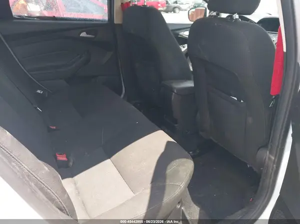 1FADP3F2XHL287001 2017 FORD FOCUS - Image 8
