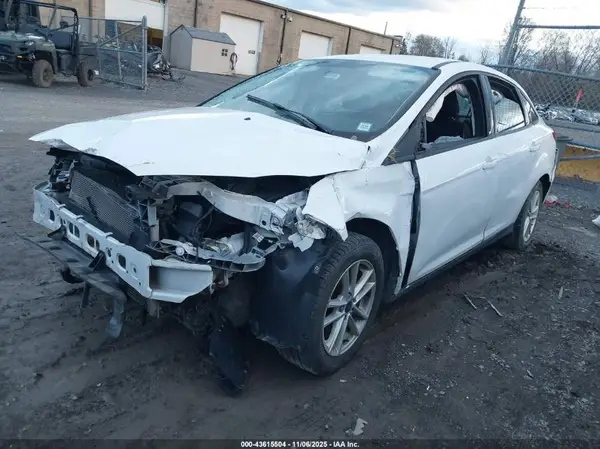 1FADP3F2XHL292117 2017 FORD FOCUS - Image 2