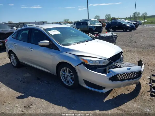 1FADP3F2XHL297608 2017 FORD FOCUS - Image 1