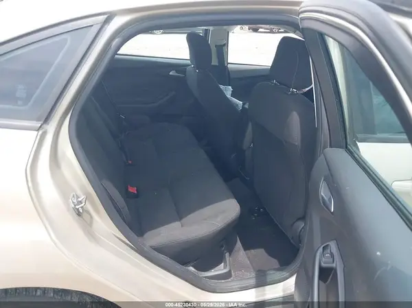 1FADP3F2XHL299116 2017 FORD FOCUS - Image 8