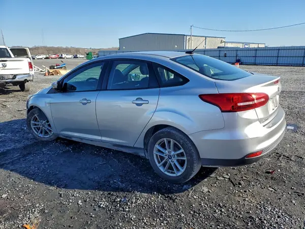 1FADP3F2XHL320224 2017 FORD FOCUS - Image 2