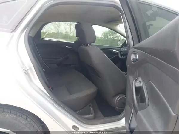 1FADP3F2XHL324693 2017 FORD FOCUS - Image 8
