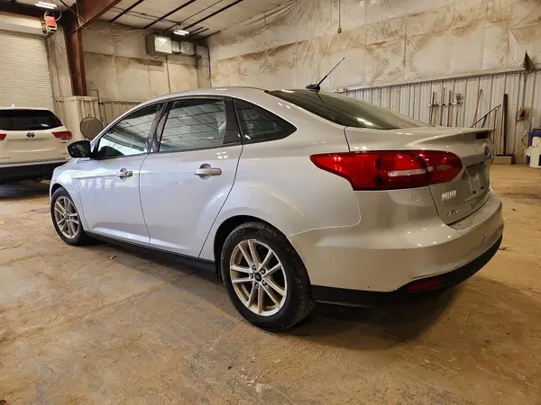 1FADP3F2XHL339419 2017 FORD FOCUS - Image 2