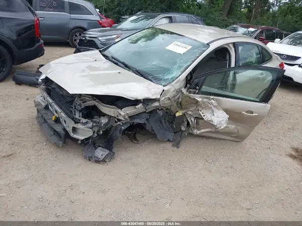 1FADP3F2XJL201014 2018 FORD FOCUS - Image 2