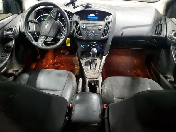 1FADP3F2XJL211297 2018 FORD FOCUS - Image 8