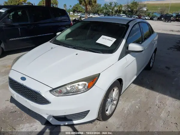 1FADP3F2XJL212708 2018 FORD FOCUS - Image 2