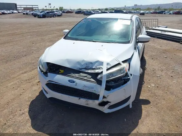 1FADP3F2XJL212773 2018 FORD FOCUS - Image 2