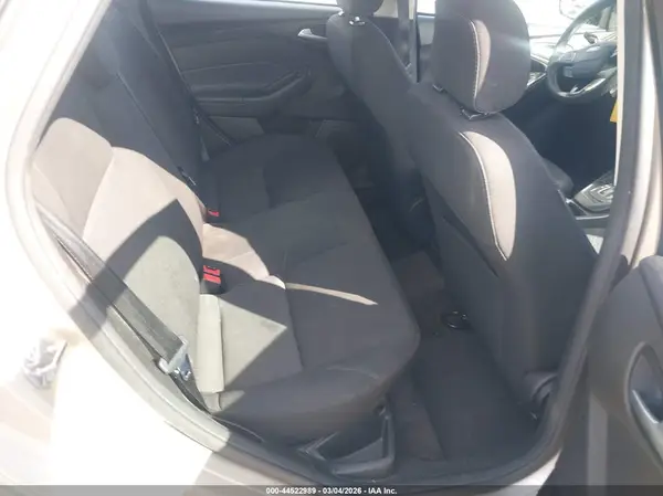1FADP3F2XJL212787 2018 FORD FOCUS - Image 8