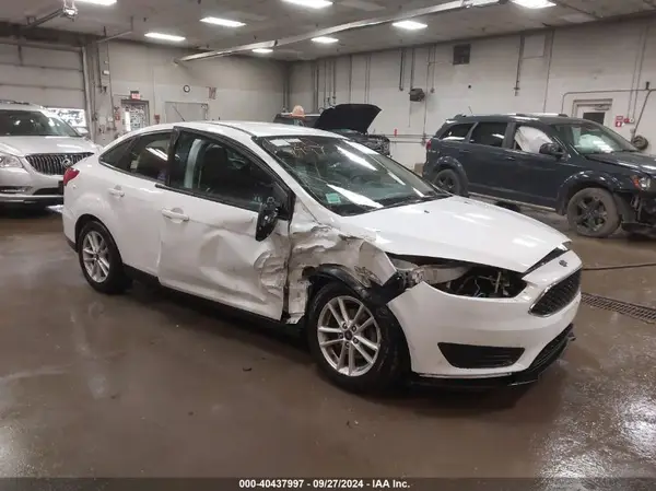 1FADP3F2XJL224745 2018 FORD FOCUS - Image 1