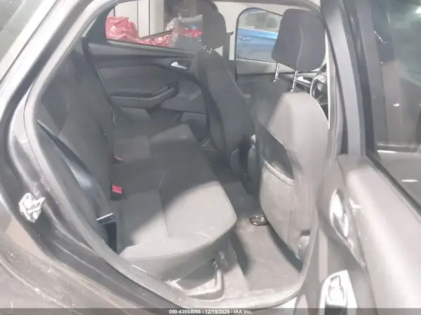 1FADP3F2XJL239102 2018 FORD FOCUS - Image 8