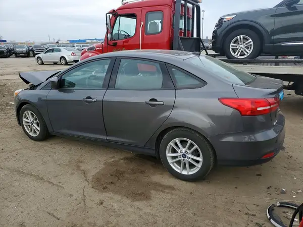 1FADP3F2XJL239813 2018 FORD FOCUS - Image 2
