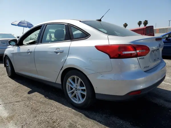 1FADP3F2XJL241934 2018 FORD FOCUS - Image 2