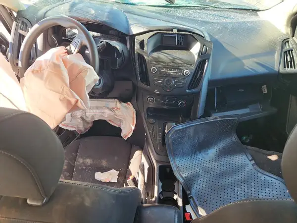 1FADP3F2XJL256076 2018 FORD FOCUS - Image 8