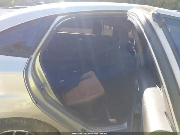 1FADP3F2XJL256188 2018 FORD FOCUS - Image 8