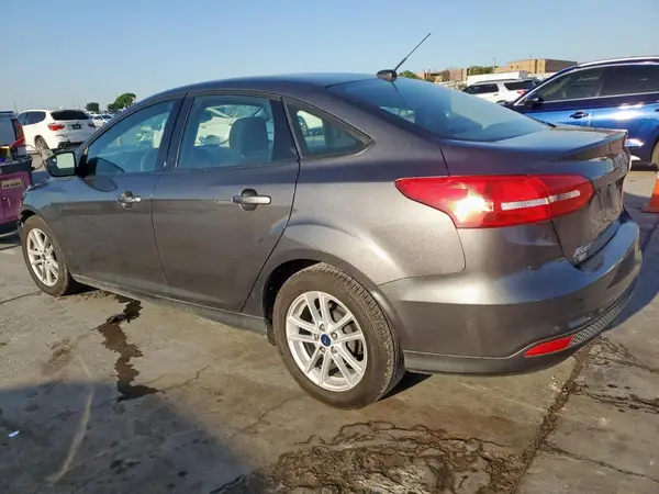1FADP3F2XJL256272 2018 FORD FOCUS - Image 2