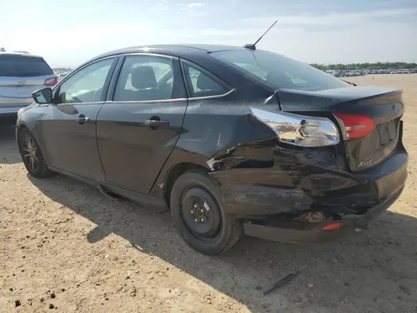 1FADP3F2XJL262394 2018 FORD FOCUS - Image 2