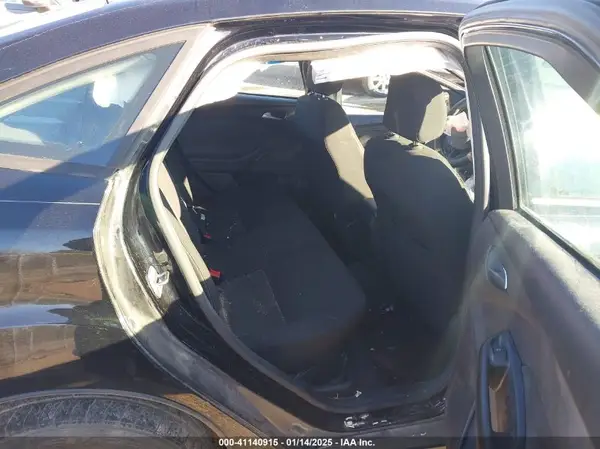 1FADP3F2XJL266896 2018 FORD FOCUS - Image 8
