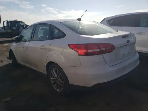 1FADP3F2XJL266946 2018 FORD FOCUS - Image 2