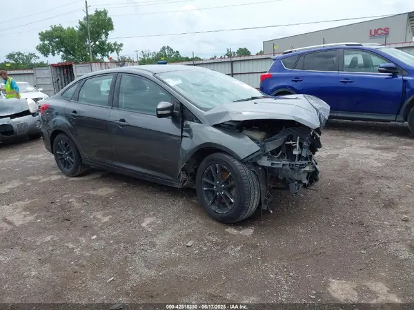 1FADP3F2XJL267269 2018 FORD FOCUS - Image 1