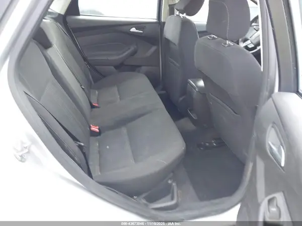 1FADP3F2XJL267711 2018 FORD FOCUS - Image 8