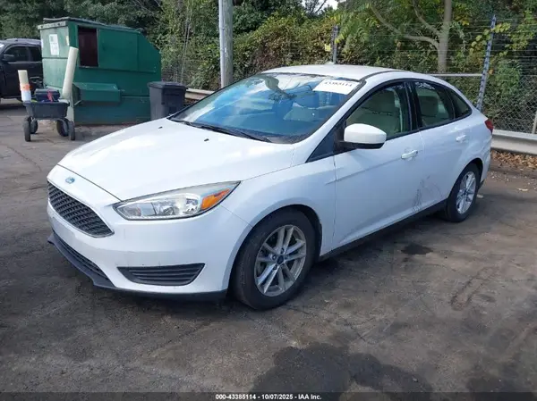 1FADP3F2XJL295721 2018 FORD FOCUS - Image 2
