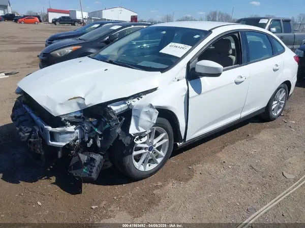 1FADP3F2XJL310931 2018 FORD FOCUS - Image 2