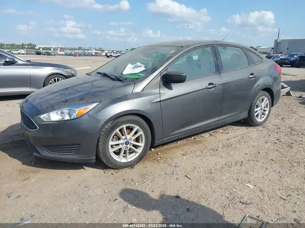 1FADP3F2XJL311299 2018 FORD FOCUS - Image 2