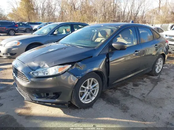 1FADP3F2XJL325090 2018 FORD FOCUS - Image 2