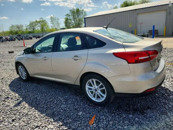 1FADP3F2XJL327406 2018 FORD FOCUS - Image 2