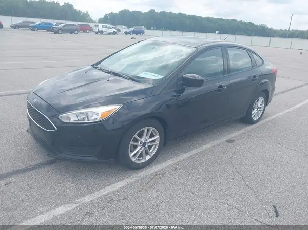 1FADP3F2XJL327583 2018 FORD FOCUS - Image 2