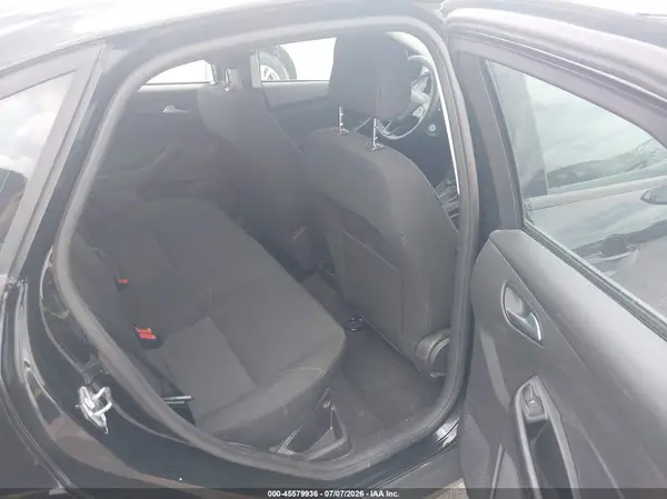 1FADP3F2XJL327583 2018 FORD FOCUS - Image 8