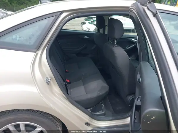 1FADP3F2XJL327759 2018 FORD FOCUS - Image 8