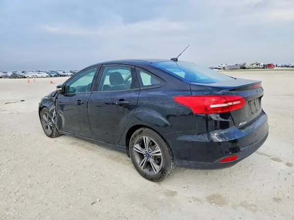 1FADP3FE0GL318488 2016 FORD FOCUS - Image 2
