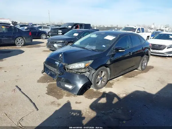 1FADP3FE0HL210499 2017 FORD FOCUS - Image 2