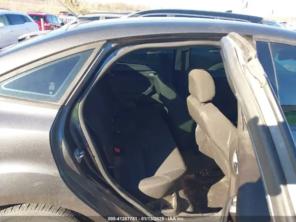 1FADP3FE0HL260450 2017 FORD FOCUS - Image 8