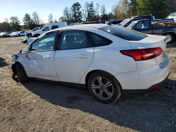 1FADP3FE0HL275398 2017 FORD FOCUS - Image 2
