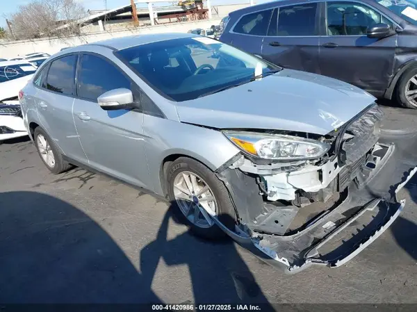 1FADP3FE0HL284912 2017 FORD FOCUS - Image 1