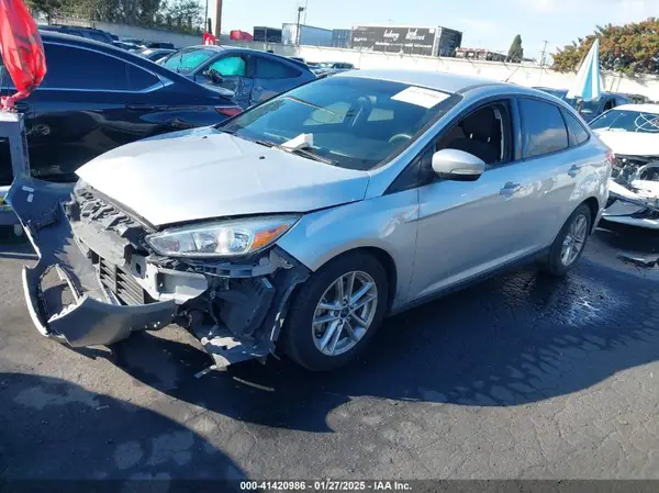 1FADP3FE0HL284912 2017 FORD FOCUS - Image 2