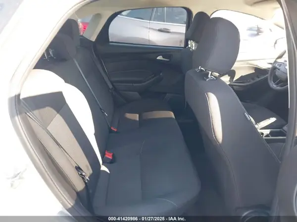 1FADP3FE0HL284912 2017 FORD FOCUS - Image 8