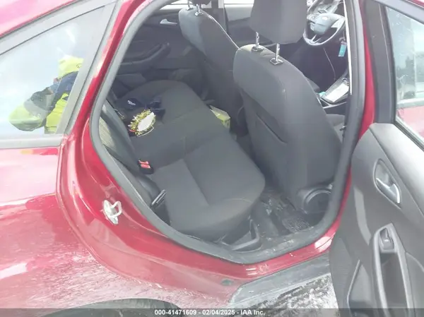 1FADP3FE0HL301238 2017 FORD FOCUS - Image 8