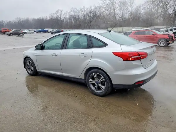 1FADP3FE0HL307086 2017 FORD FOCUS - Image 2