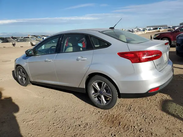 1FADP3FE0HL333087 2017 FORD FOCUS - Image 2