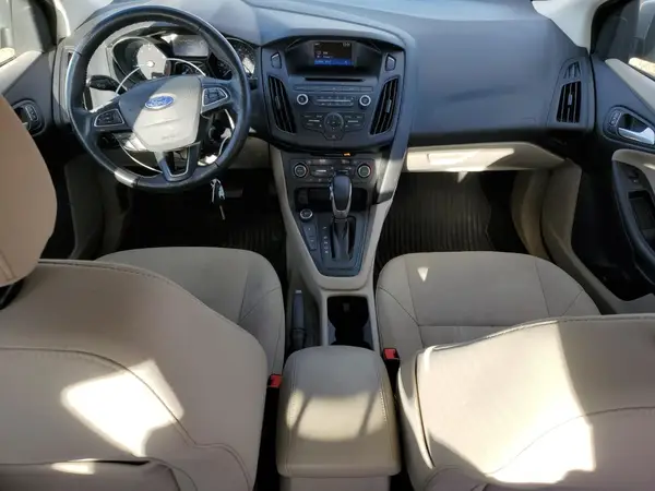 1FADP3FE0HL333087 2017 FORD FOCUS - Image 8